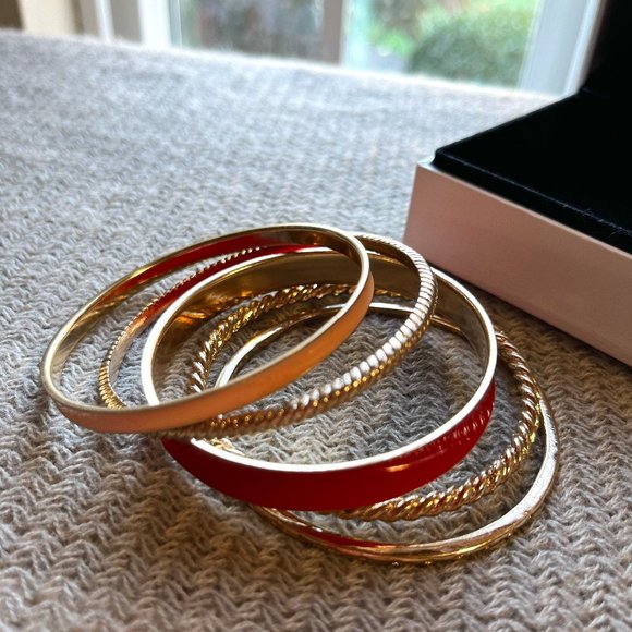 🆕 VINTAGE New Bangle bracelets Red and Gold tone - Picture 1 of 4